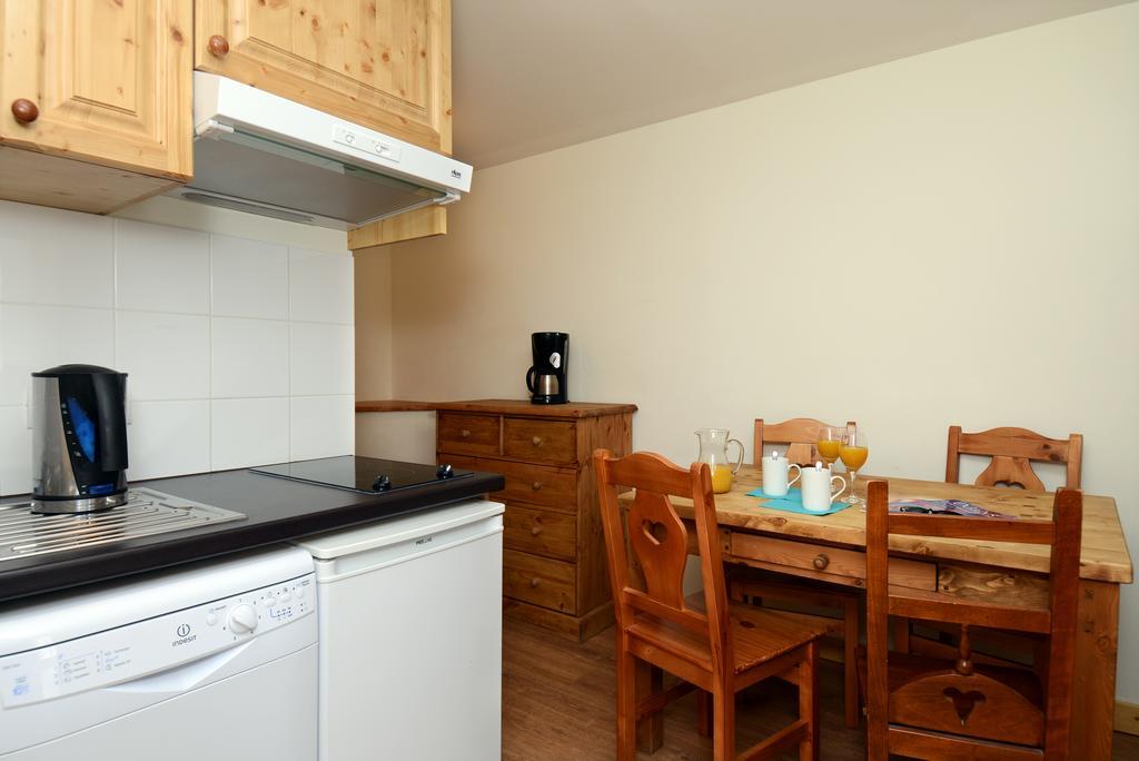 Odalys Chalet Alpina Tignes Room photo
